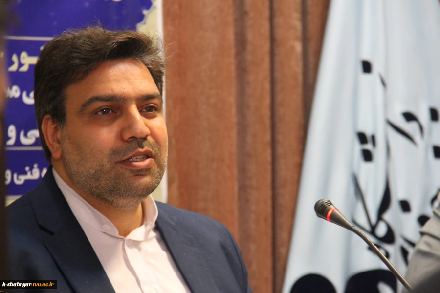 ملاقات عمومی دکتر خسرویان با استادان، کارکنان و دانشجویان دانشگاه فنی و حرفه‌ای استان همدان برگزار شد 2
