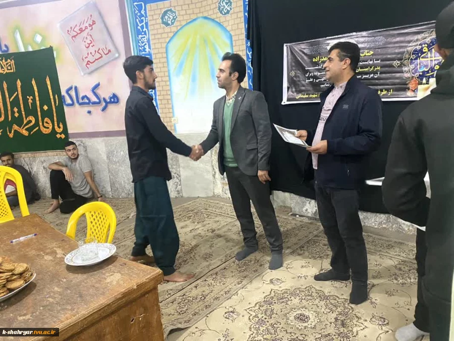 جلسه گفت و گو و تبادل نظر رئیس آموزشکده فنی کشاورزی شهریار با دانشجویان ساکن خوابگاه 6