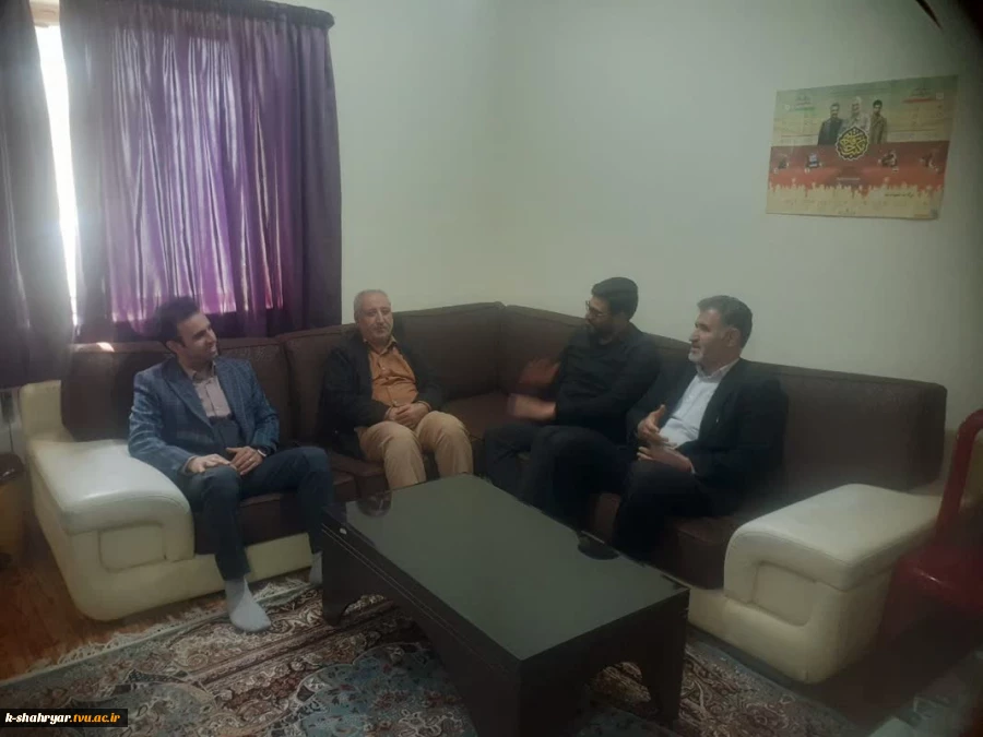 بازدید رئیس دانشکده فنی کشاورزی شهریار از خوابگاه دانشجویی و کلاس ها 4