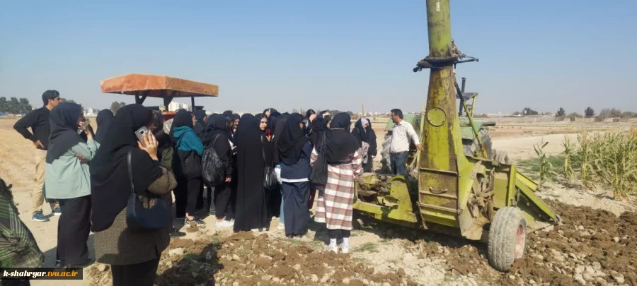 بازدید دانشجویان دانشکده فنی شریعتی از کارگاه‌ها و آزمایشگاه‌های دانشکده ملی مهارت صفادشت (کشاورزی _ تربیت بدنی) به مناسبت هفته جهانی کارآفرینی 3