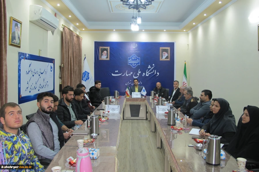 جلسه پرسش و پاسخ نمایندگان دانشجویان کانون‌ها، شوراها و تشکل‌ها با حضور ریاست و مسئولین دانشکده صفادشت 2