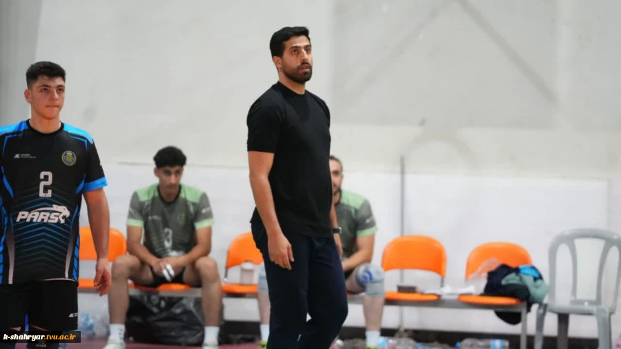 کسب عنوان قهرمانی مسابقات لیگ بزرگسالان دسته1 استان البرز توسط تیم آکادمی والیبال پارس به سرمربیگری آقای سیاوش سالاروند(رئیس هیات والیبال شهرستان ملارد، استاد دانشکده صفادشت) در آذر ماه 1404 2