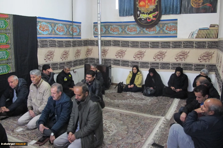 ویژه برنامه سالروز شهادت امام هادی(ع) در نمازخانه دانشکده صفادشت برگزار شد