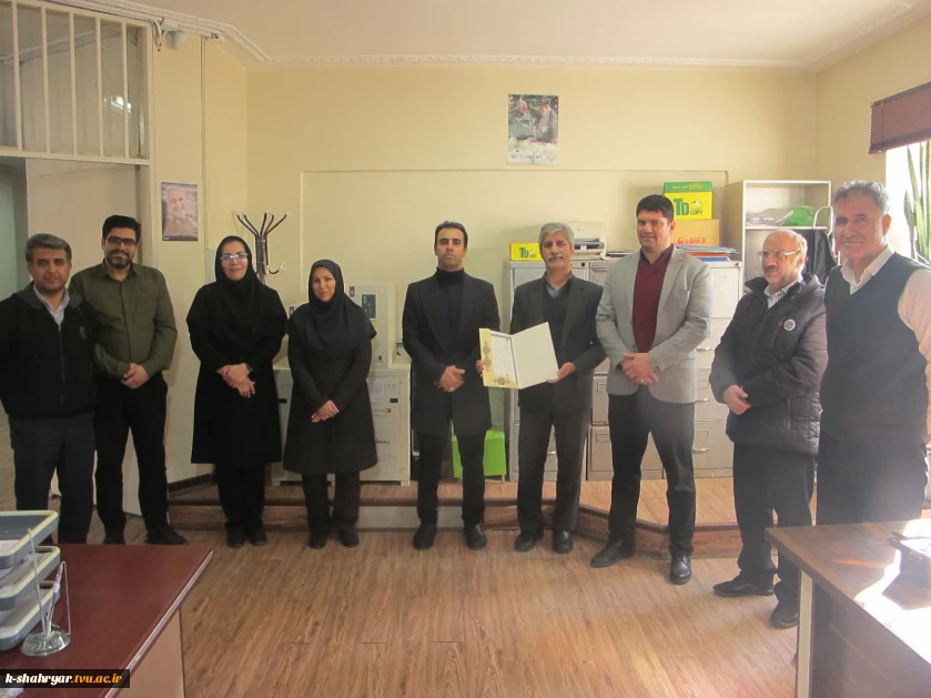 تجلیل از جانباز هشت سال دفاع مقدس به مناسبت اعیاد شعبانیه و سالروز ولادت حضرت ابولفضل العباس(ع)