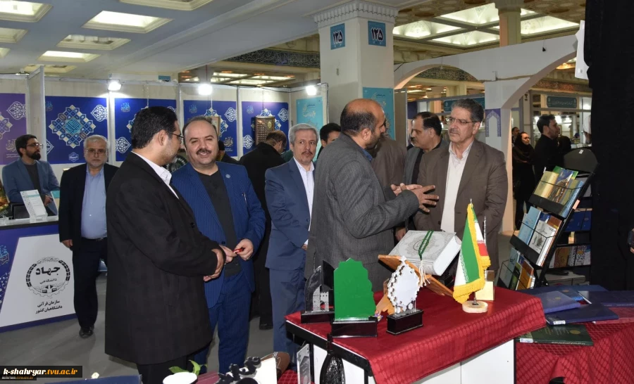 با حضور دکتر زمانی افتتاح شد؛
بخش دانشگاهی سی و سومین نمایشگاه بین‌المللی قرآن کریم با میزبانی دانشگاه ملی مهارت 3