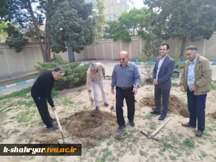 کاشت نهال به یاد شهدای جنگ رمضان در دانشکده صفادشت (کشاورزی ـ تربیت‌بدنی) 11