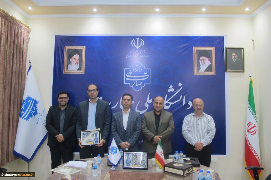 مراسم گرامیداشت مقام استاد و تجلیل از استادان سرآمد آموزشی دانشکده ملی مهارت صفادشت  10